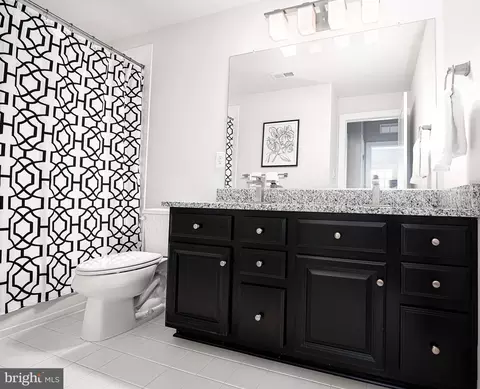 Bath - 2936 Middleham Ct, Hanover, MD 21076 photo 4 of 5