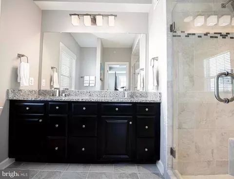 Bath - 2936 Middleham Ct, Hanover, MD 21076 photo 2 of 5