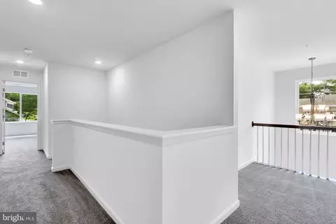 Entry Way - 203 Featherstone Rd, Pasadena, MD 21122 photo 6 of 10