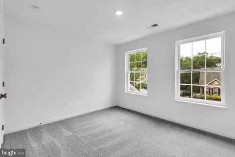Bedroom - 203 Featherstone Rd, Pasadena, MD 21122 photo 4 of 4