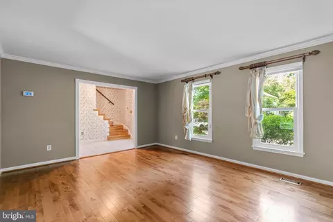 Living - Undisclosed, Crofton, MD 21114 photo 2 of 5
