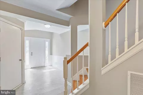 Entry Way - 3032 Spice Bush Rd, Laurel, MD 20724 photo 6 of 6