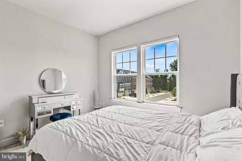 Bedroom - 8385 Meadowood Dr, Hanover, MD 21076 photo 9 of 10