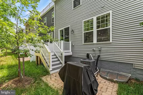 Exterior - 8385 Meadowood Dr, Hanover, MD 21076 photo 3 of 6