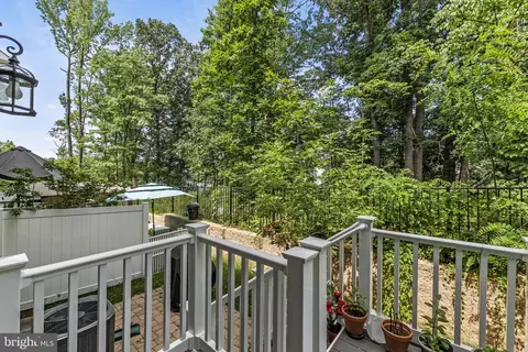 Exterior - 8385 Meadowood Dr, Hanover, MD 21076 photo 5 of 6