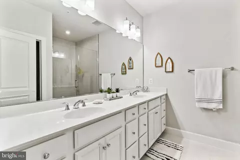 Bath - 8385 Meadowood Dr, Hanover, MD 21076 photo 1 of 2