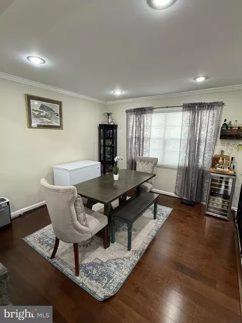 Dining - 242 11th St, Pasadena, MD 21122 photo 2 of 2