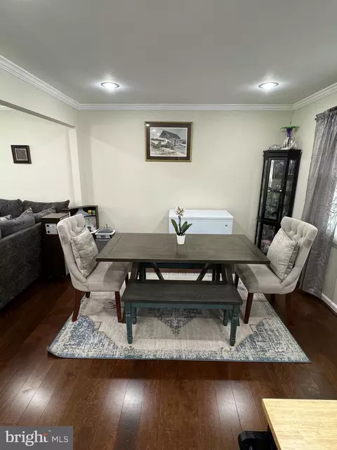 Dining - 242 11th St, Pasadena, MD 21122 photo 1 of 2