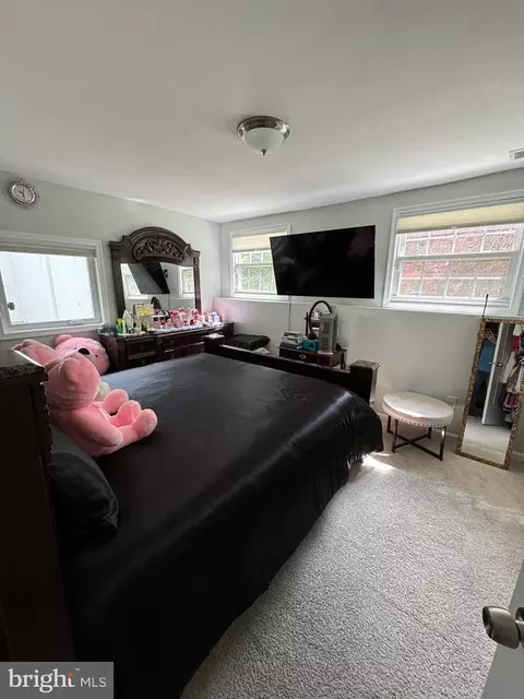 Bedroom - 242 11th St, Pasadena, MD 21122 photo 6 of 10