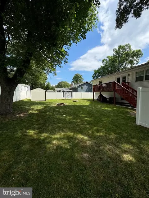 Exterior - 242 11th St, Pasadena, MD 21122 photo 6 of 7