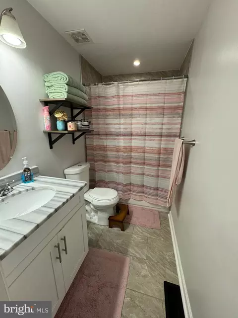 Bath - 242 11th St, Pasadena, MD 21122 photo 3 of 6