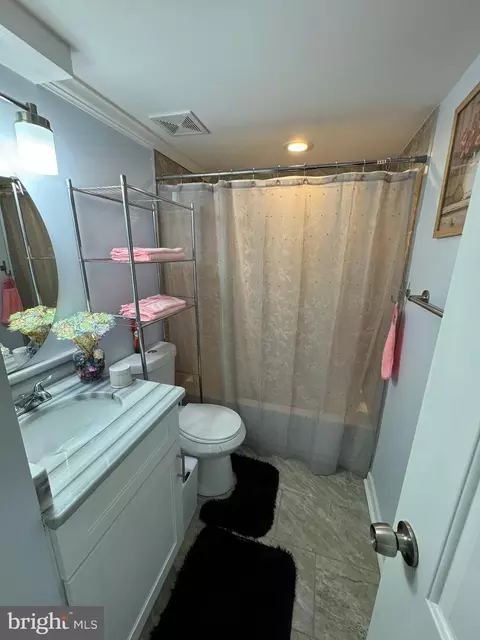 Bath - 242 11th St, Pasadena, MD 21122 photo 6 of 6