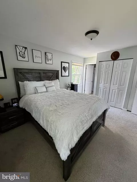 Bedroom - 242 11th St, Pasadena, MD 21122 photo 2 of 10