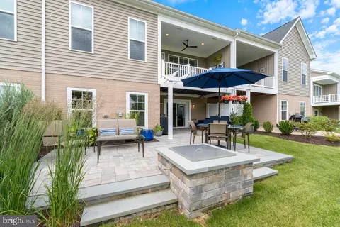 Exterior - 1426 Bed Stone Ln, Odenton, MD 21113 photo 8 of 10