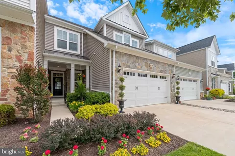 Exterior - 1426 Bed Stone Ln, Odenton, MD 21113 photo 4 of 10