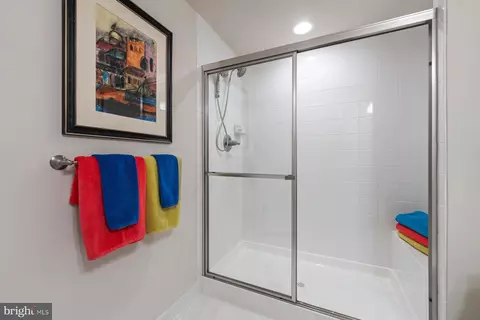 Bath - 1426 Bed Stone Ln, Odenton, MD 21113 photo 3 of 3