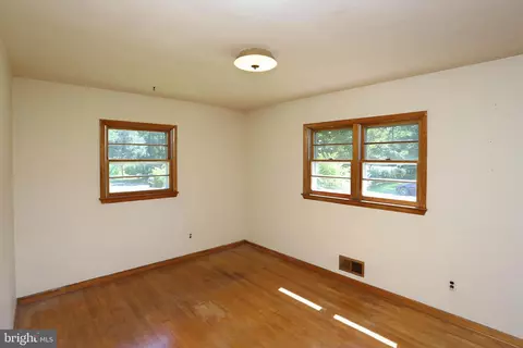 7426 Hickory Ln, Hanover, MD 21076 photo 24
