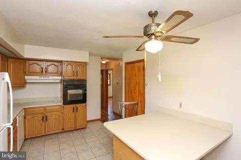 7426 Hickory Ln, Hanover, MD 21076 photo 20