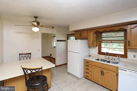 7426 Hickory Ln, Hanover, MD 21076 photo 22