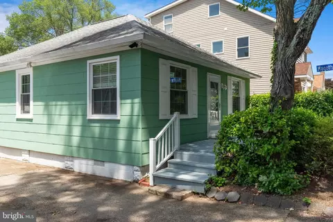 446 River Rd, Arnold, MD 21012 photo 2