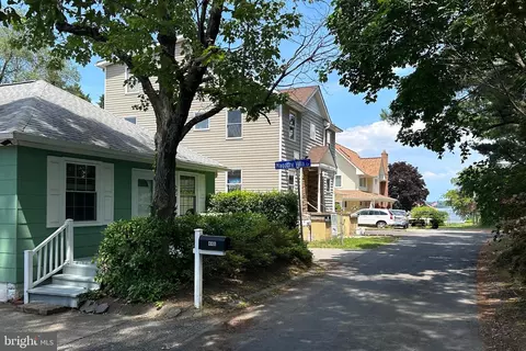 446 River Rd, Arnold, MD 21012 photo 3