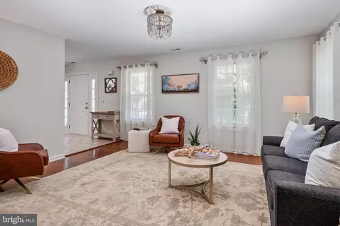 927 Annapolis Ave, Edgewater, MD 21037 photo 9