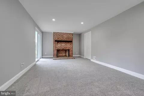Living - 7603 Mccarron Ct, Hanover, MD 21076 photo 5 of 7