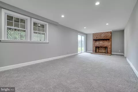 Living - 7603 Mccarron Ct, Hanover, MD 21076 photo 3 of 7