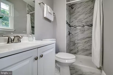 Bath - 7603 Mccarron Ct, Hanover, MD 21076 photo 2 of 8