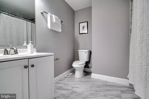 Bath - 7603 Mccarron Ct, Hanover, MD 21076 photo 5 of 8