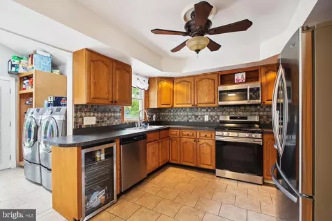 773 222nd St, Pasadena, MD 21122 photo 12