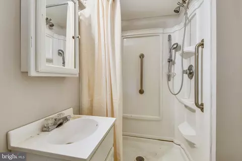 773 222nd St, Pasadena, MD 21122 photo 33