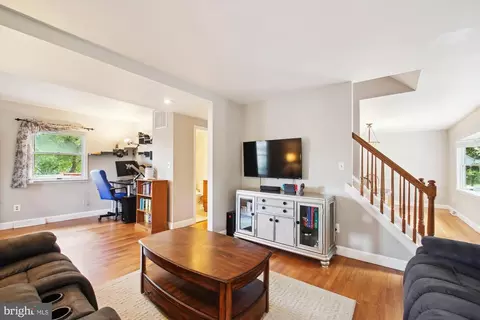 773 222nd St, Pasadena, MD 21122 photo 8