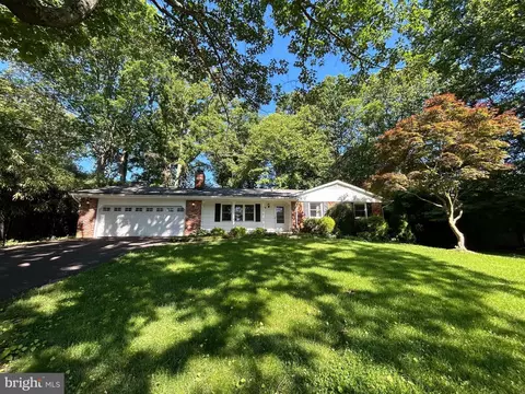 1020 St Charles Dr, Annapolis, MD 21409