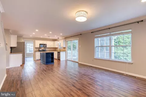 2805 Klein Ct, Crofton, MD 21114 photo 5