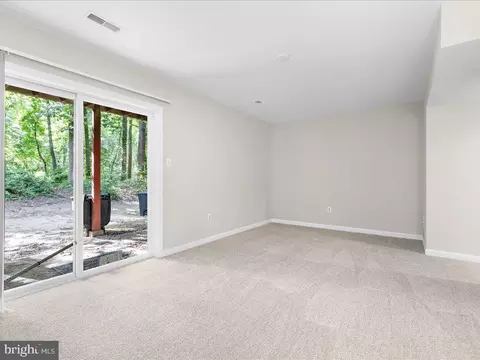 7810 Solari Ct, Pasadena, MD 21122 photo 34