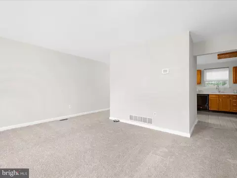 7810 Solari Ct, Pasadena, MD 21122 photo 5