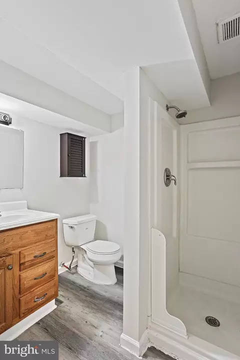 Bath - 1828 Eagle Ct, Severn, MD 21144 photo 3 of 4