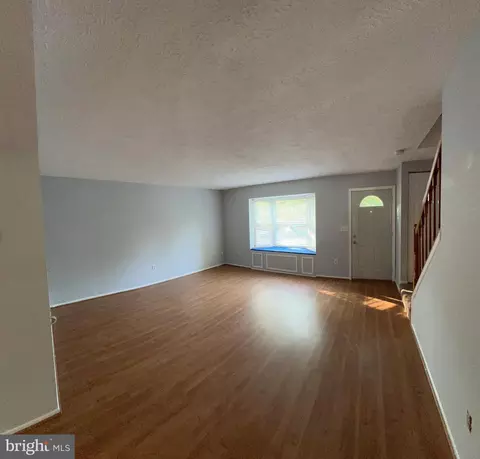 301 Cool Breeze Ct, Pasadena, MD 21122 photo 6