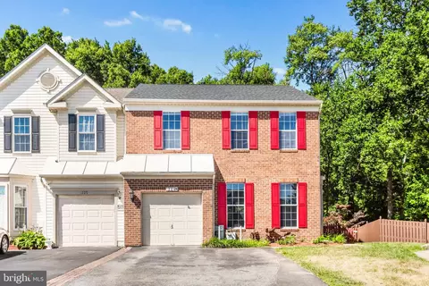 324 Regiment Ct, Odenton, MD 21113
