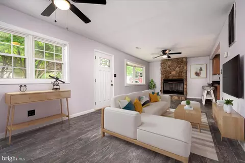 3691 7th Ave, Edgewater, MD 21037 photo 2