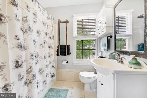 Bath - 3516 Marble Arch Dr, Pasadena, MD 21122 photo 2 of 2