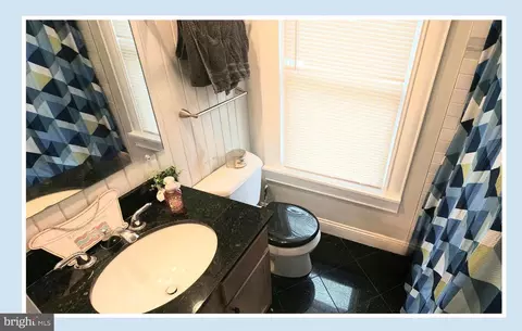 Bath - 622 Irvin Ave, Deale, MD 20751 photo 6 of 7