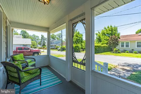 Exterior - 622 Irvin Ave, Deale, MD 20751 photo 4 of 7