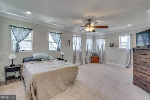 Bedroom - 622 Irvin Ave, Deale, MD 20751 photo 1 of 3