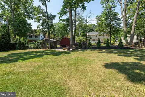 Exterior - 150 Sillery Bay Rd, Pasadena, MD 21122 photo 11 of 14