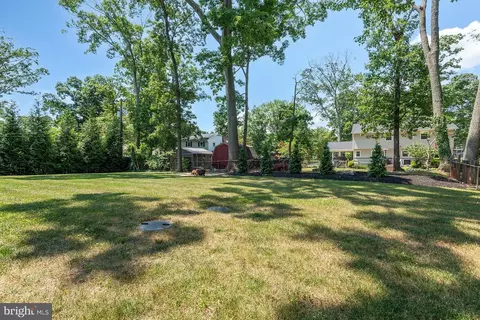 Exterior - 150 Sillery Bay Rd, Pasadena, MD 21122 photo 14 of 14