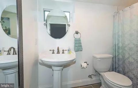 Bath - 150 Sillery Bay Rd, Pasadena, MD 21122 photo 3 of 3