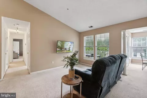 867 Deering Rd #9K, Pasadena, MD 21122 photo 2