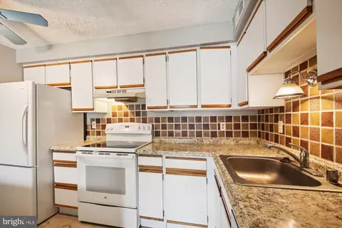 3501 K Lochearn Ct #K, Pasadena, MD 21122 photo 18